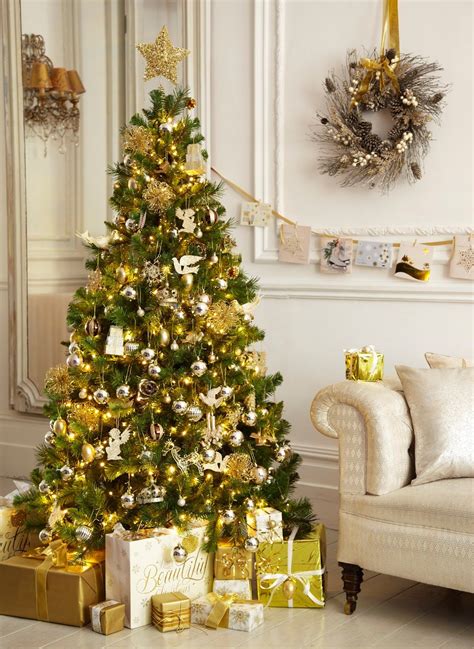 Gold Christmas Tree Decoration Themes